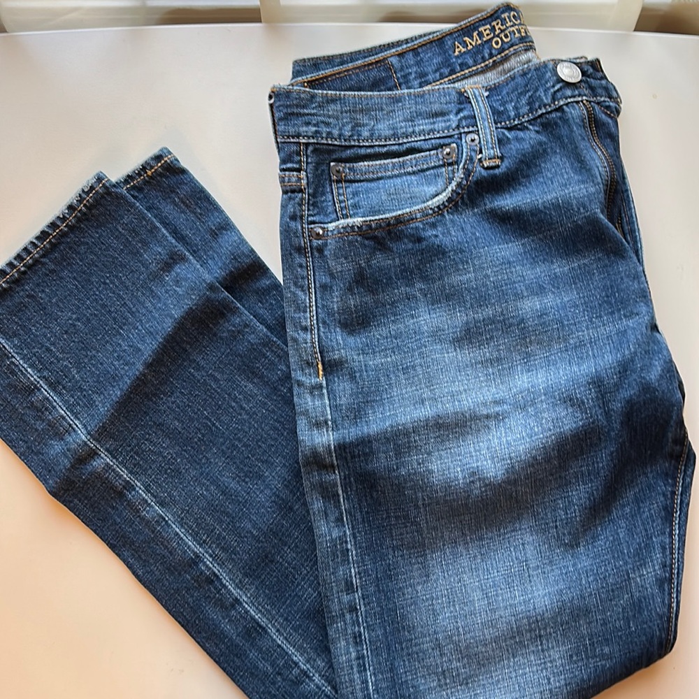 Like new distressed, American Eagle jeans